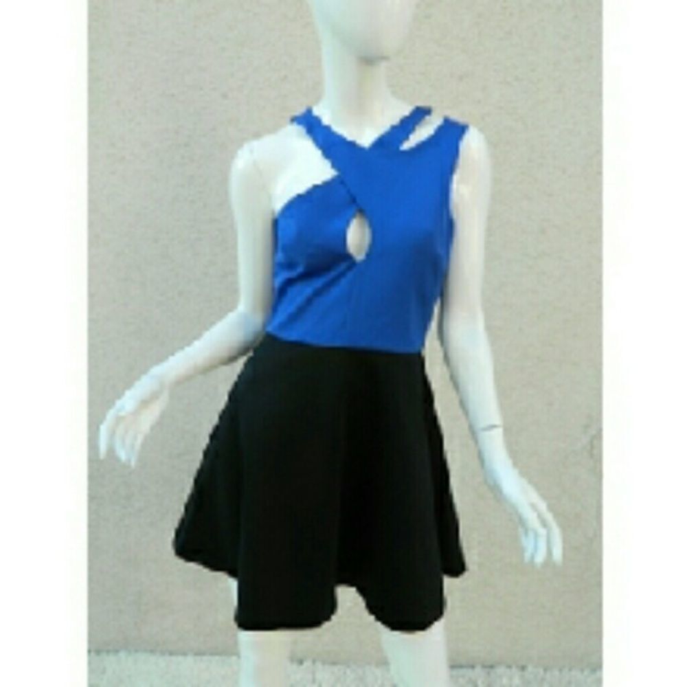 NBD Revolve Dress Size Medium Blue Black Fit and Flare Cut Out